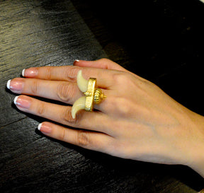Isis Ring Ivory