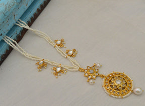 Jasmine necklace