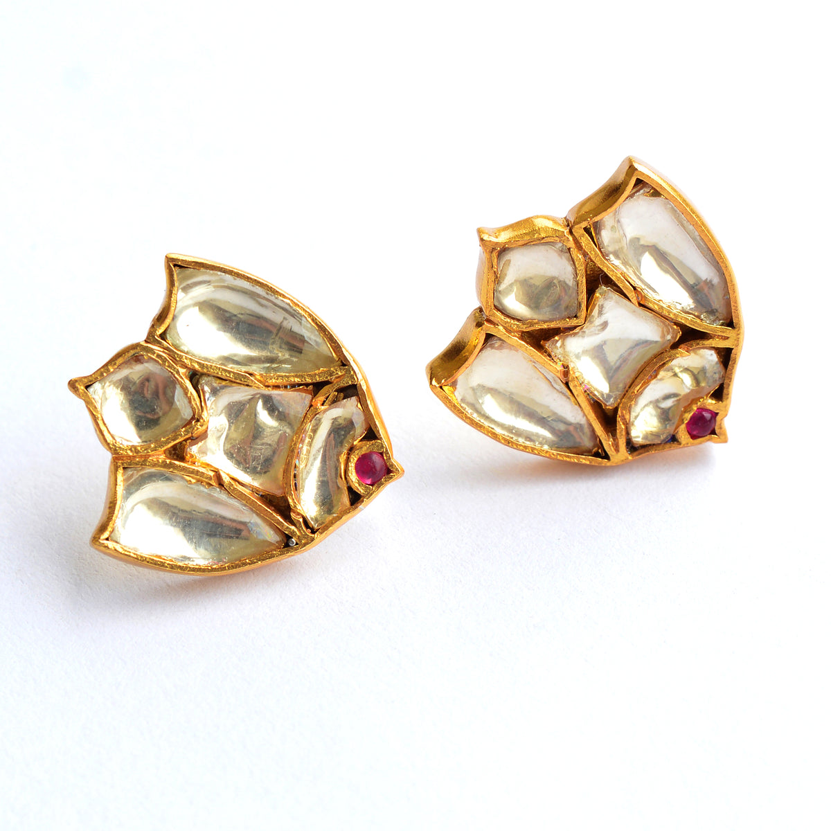 Nemo studs
