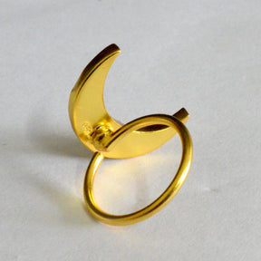 Crescent ring