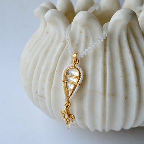 Priya necklace ivory
