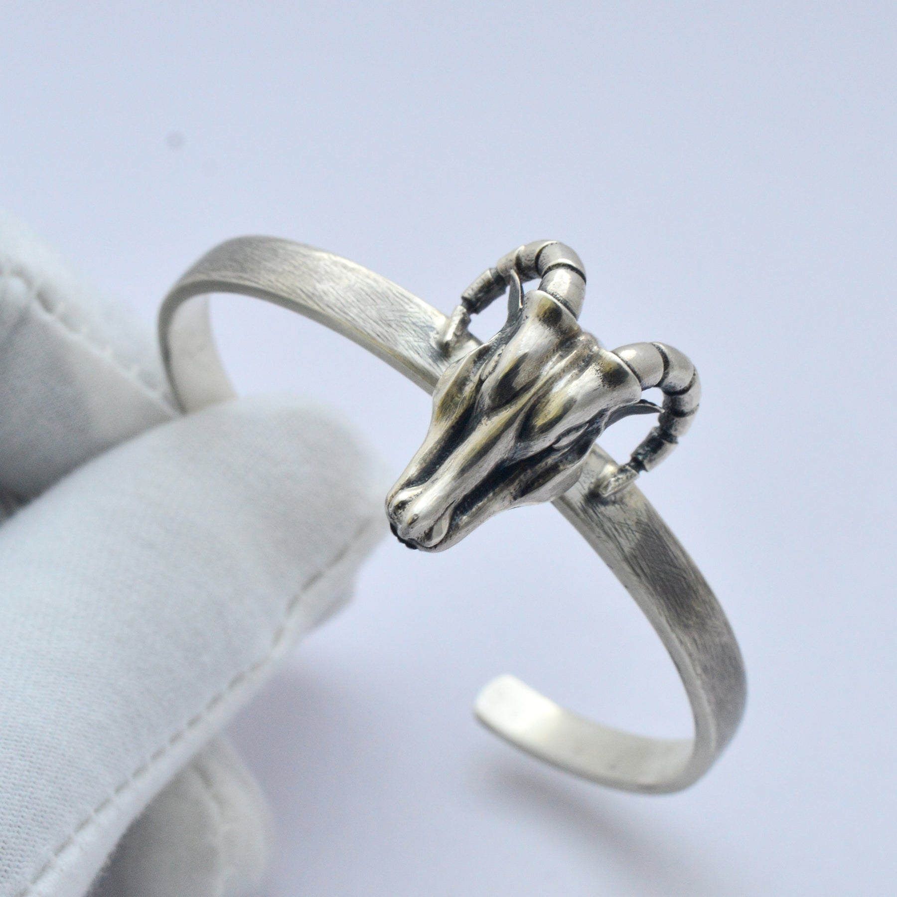 Ram Cuff