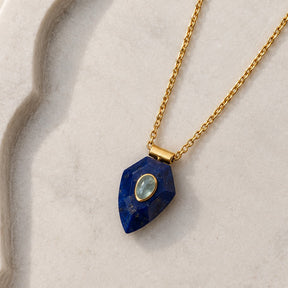Urvashi necklace lapis and labradorite